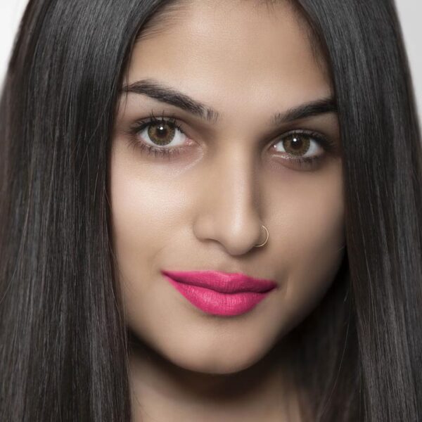 Faces Canada Ultime Pro Matte Lip Crayon Irresistible Pink 10 2.8G - Image 4