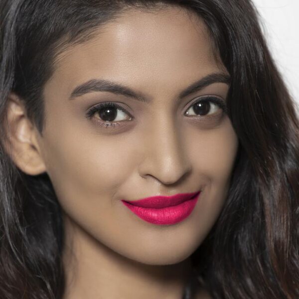 Faces Canada Ultime Pro Matte Lip Crayon Irresistible Pink 10 2.8G - Image 5