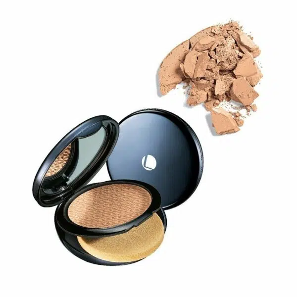 Lakme Absolute White Intense Wet and Dry Golden Medium