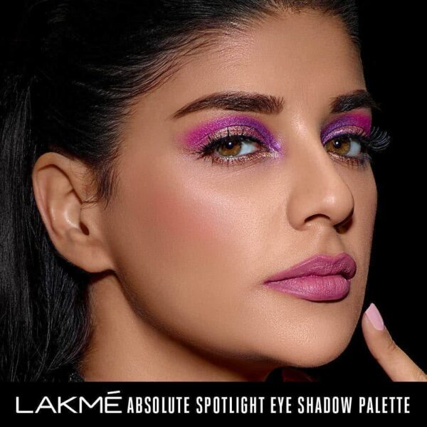 Lakme Absolute Spotlight Eye Shadow Palette - Berry Martini - Image 3