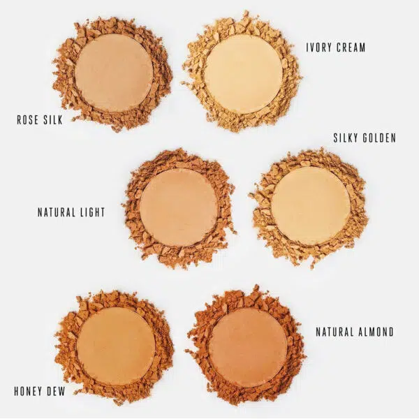 Lakme 9To5 Primer+Matte Powder Foundation Compact 03 Silky Golden - Image 3